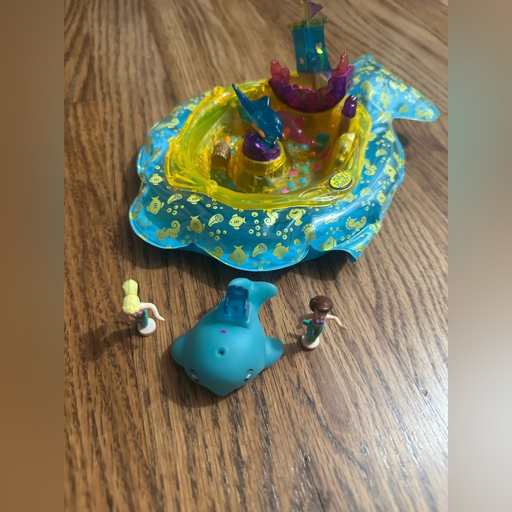 Cute Vintage Polly Pocket Dolphin Ride - Sea Splash by Bluebird 1999 Rare
